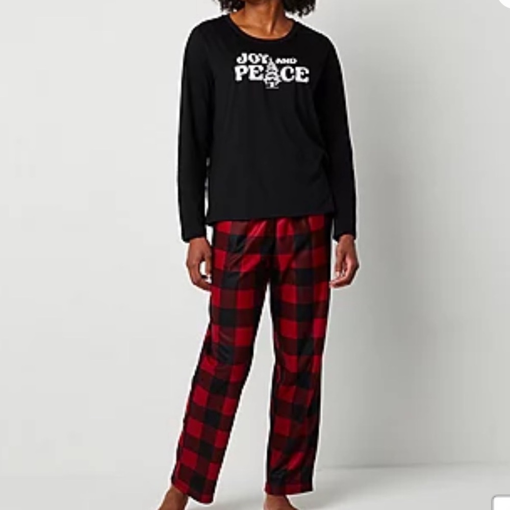 NWT Women's XL Joy And Peace North Pole Pajama Set